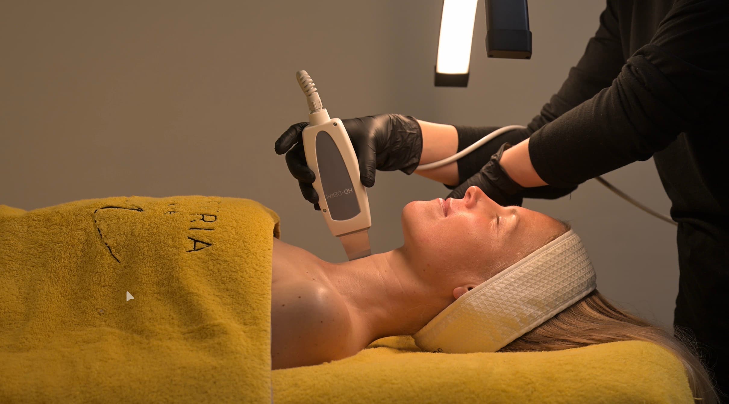Cabine de soin : diagnostic de peau
